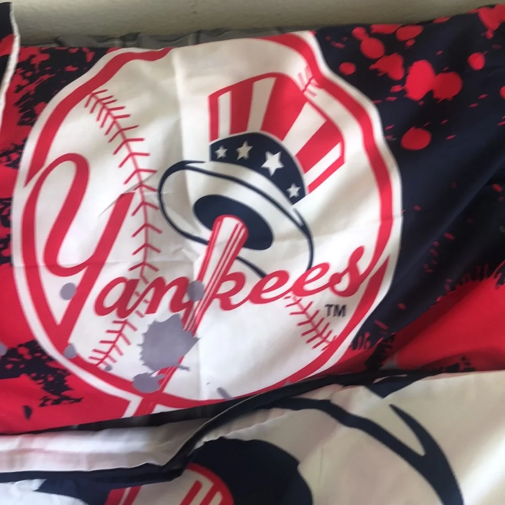 New york yankee pillow- mattress cover set